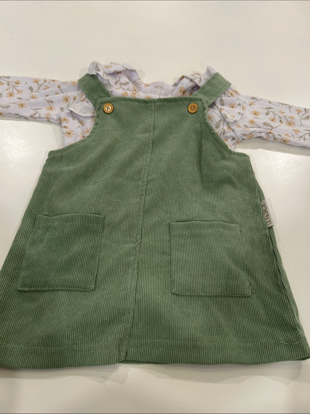 Green Corduroy Pinafore Dress with Front Pockets 6to 9 month
